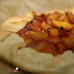 Krostata sa šljivama