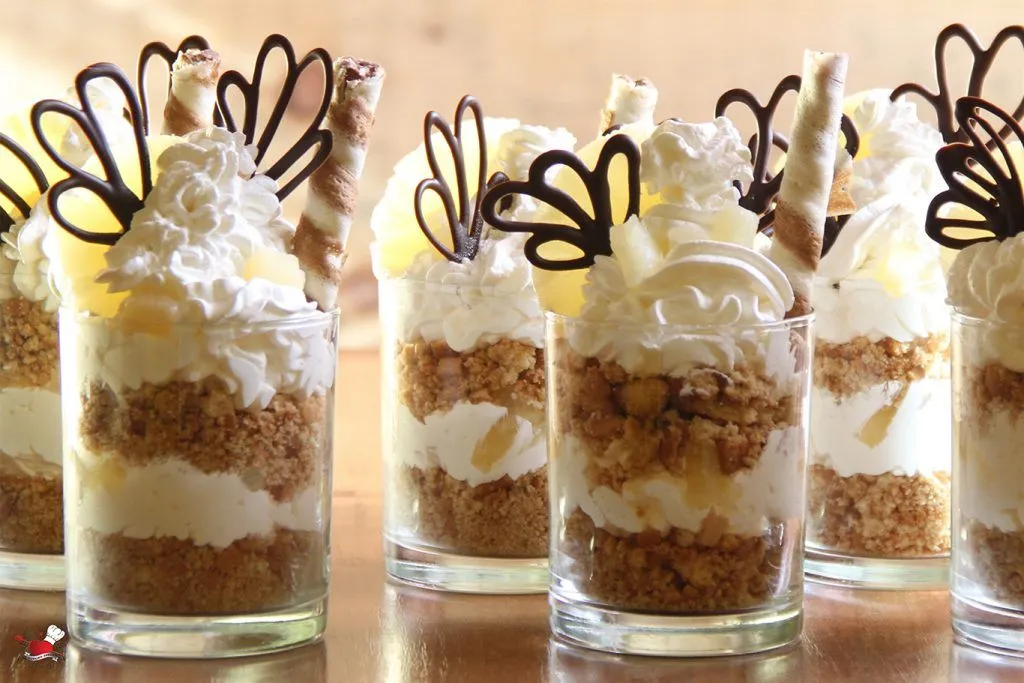 Ananas desert u čaši