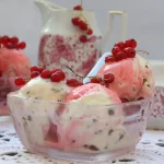 Mini pavlova sa ribizlama